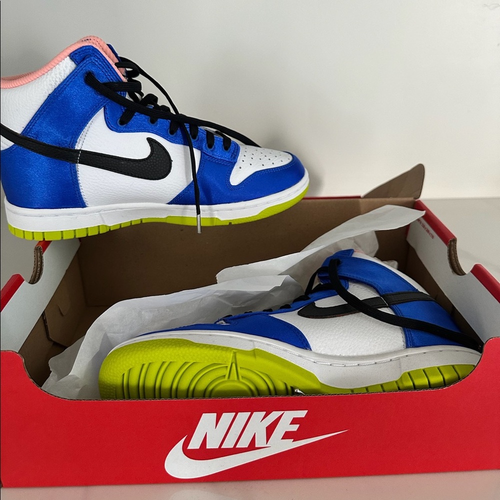 Women’s Nike Dunks size 7